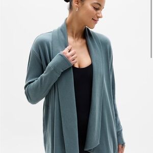 Athleta Pranayama Wrap